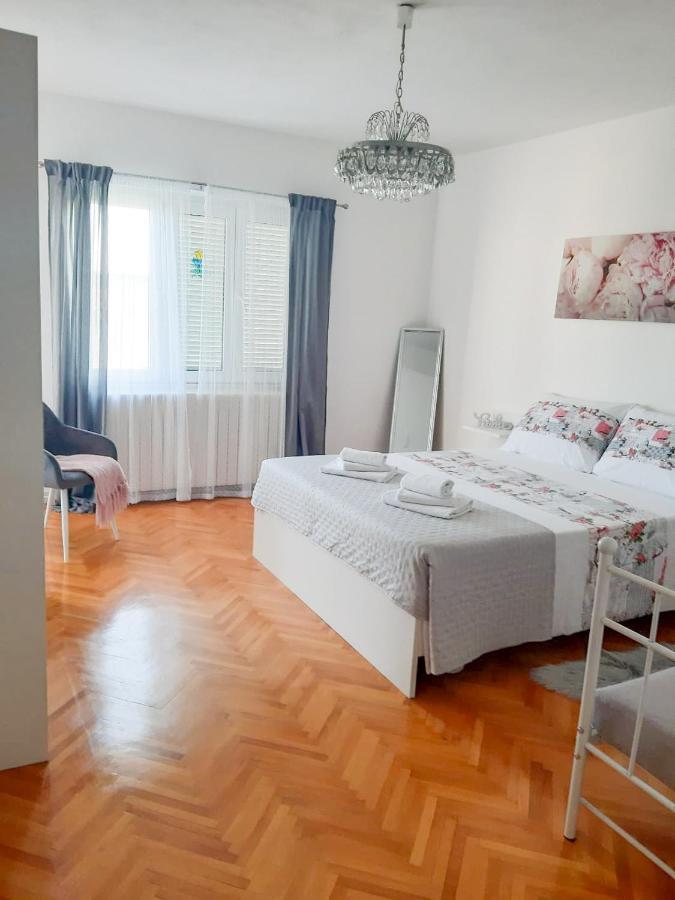 Apartments Sara Ποντστράνα Εξωτερικό φωτογραφία