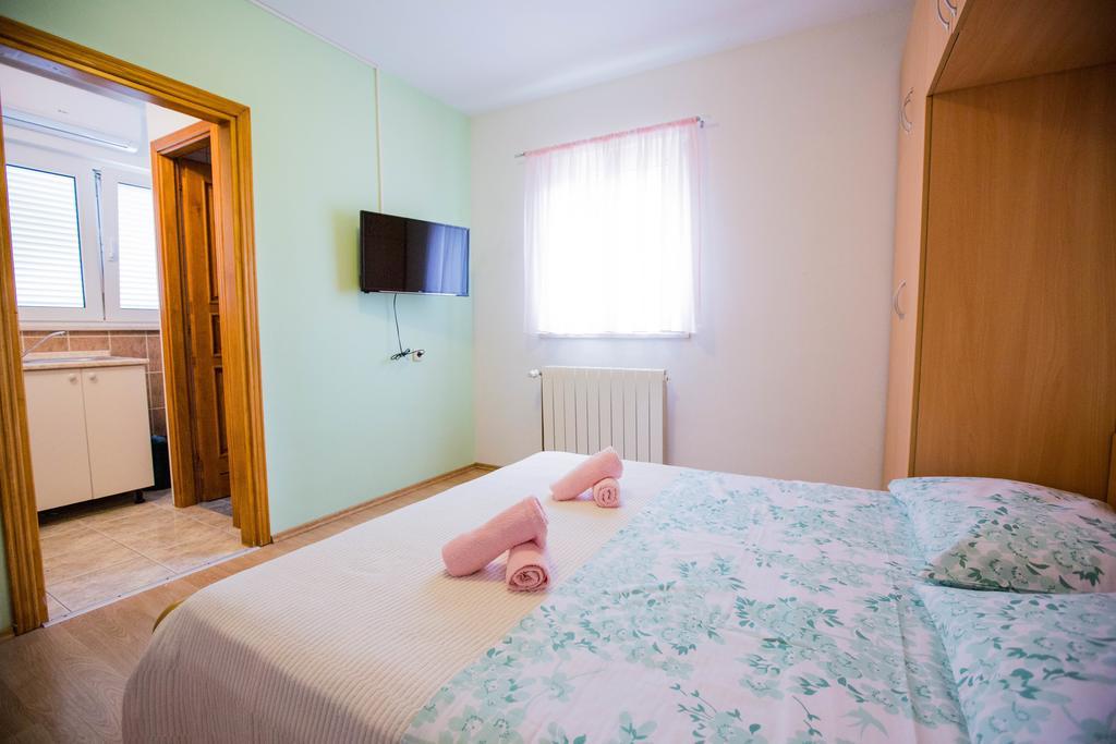 Apartments Sara Ποντστράνα Εξωτερικό φωτογραφία